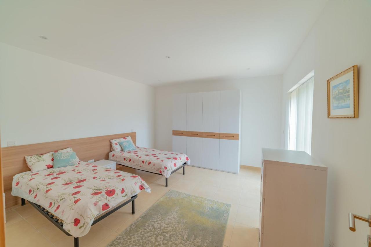 Luxury Seaview & Pool-Hosted By Sweetstay Mellieħa Exterior foto