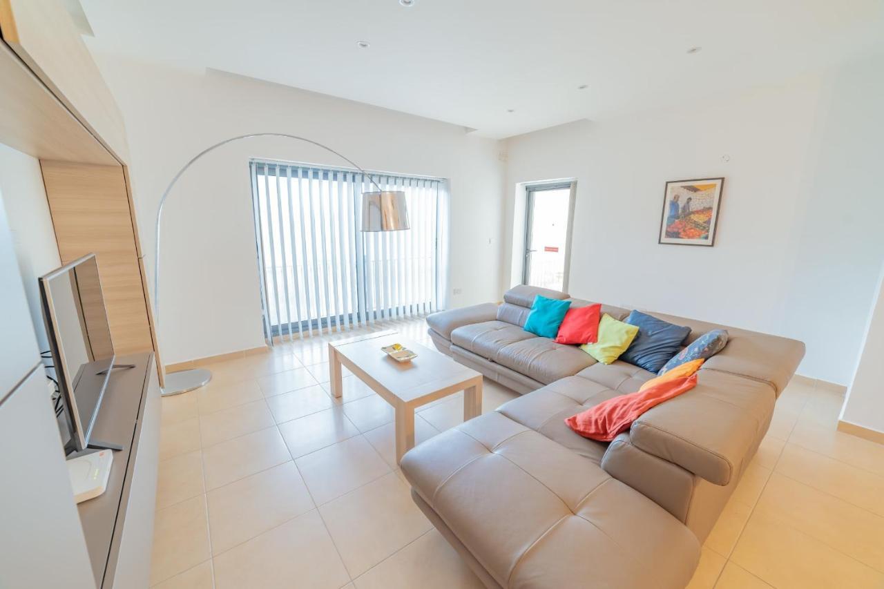 Luxury Seaview & Pool-Hosted By Sweetstay Mellieħa Exterior foto