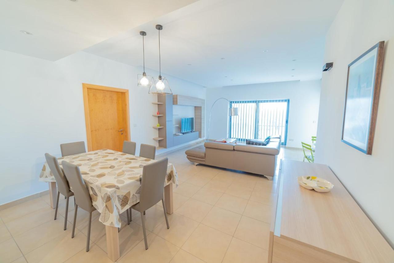 Luxury Seaview & Pool-Hosted By Sweetstay Mellieħa Exterior foto